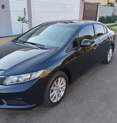 HONDA CIVIC 1.8 LXS 16V FLEX 4P AUTOMÁTICO HONDA CIVIC 1.8 LXS 16V FLEX 4P AUTOMÁTICO